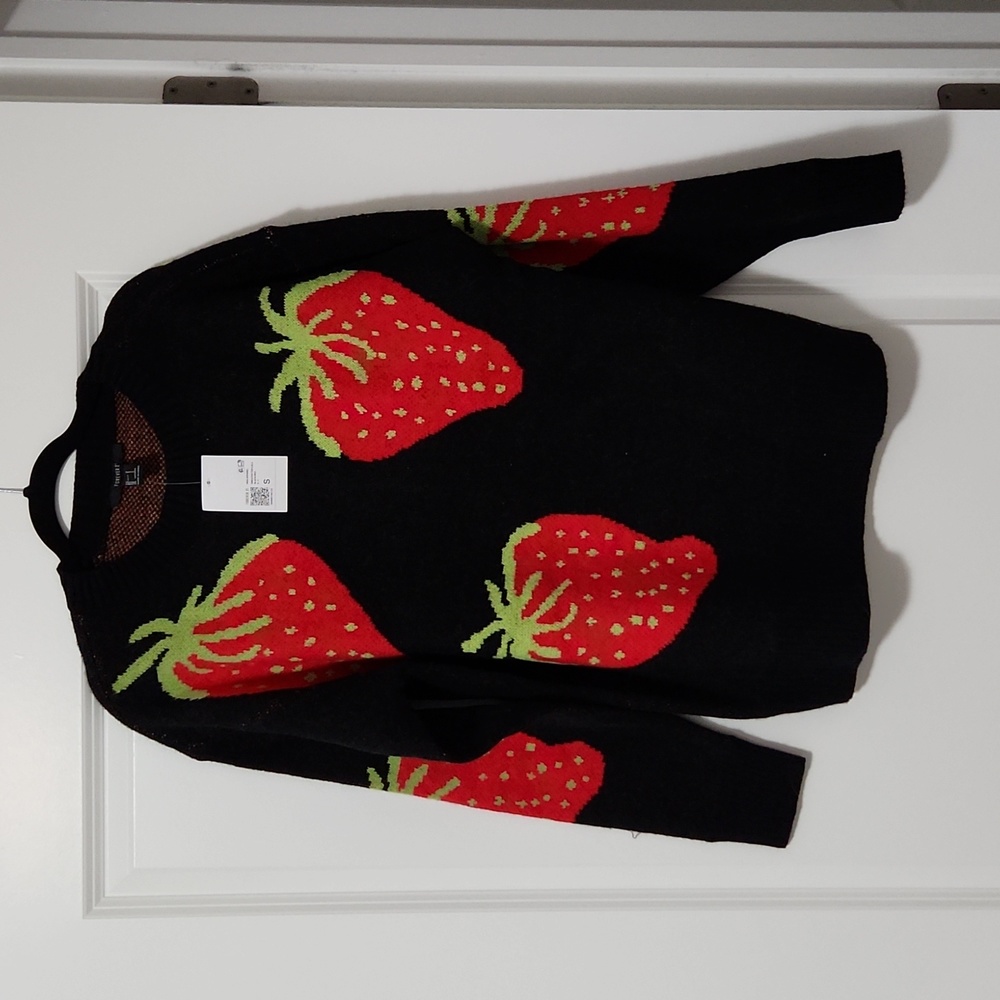 Strawberry knit sweater | Brand new